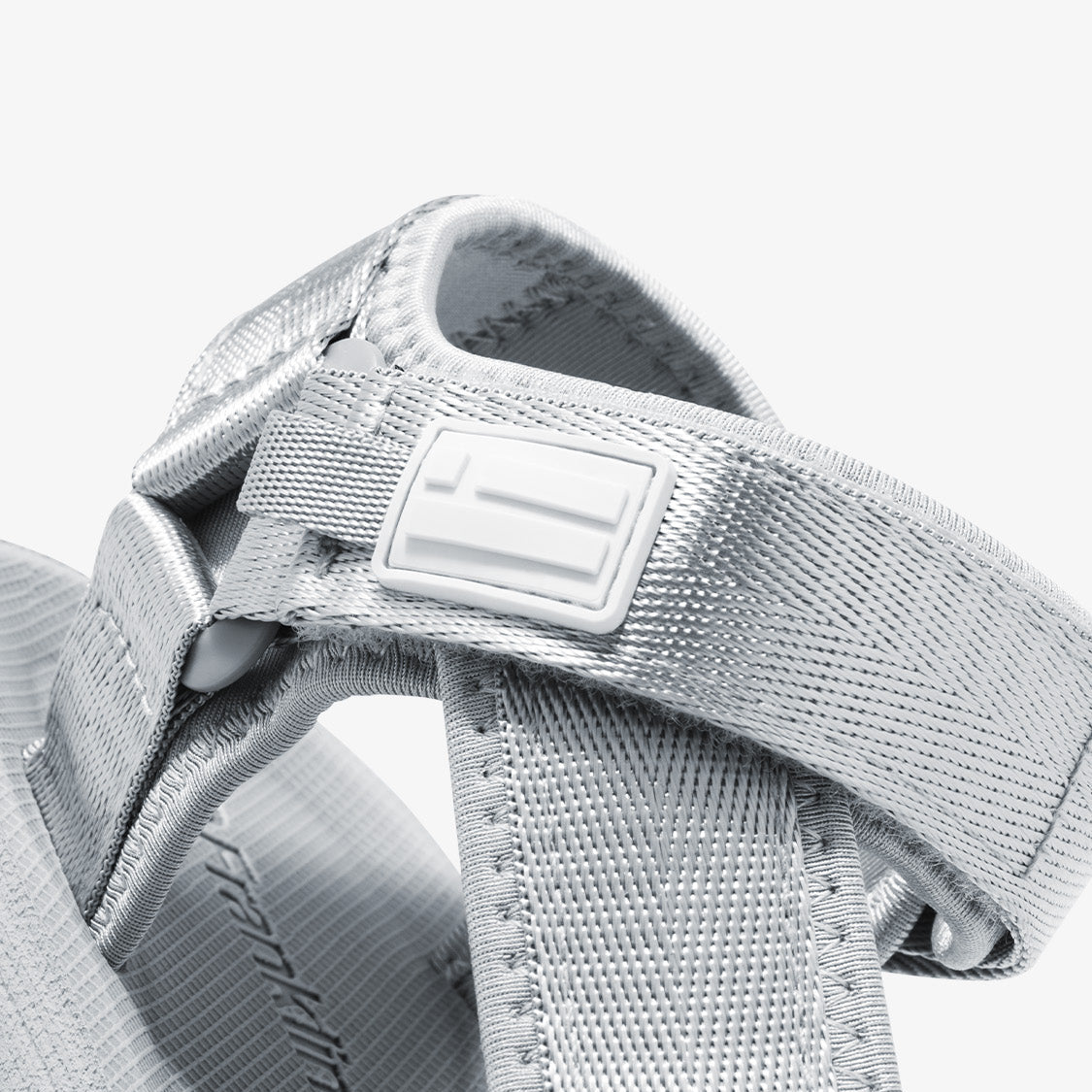 Lorenza | Occhiali da Sole Forest High Strips Silver