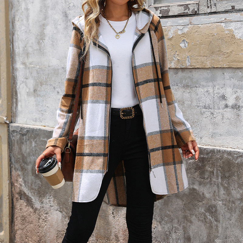 Giulia | Cappotto Autunnale a Quadri con Cappuccio Oversize