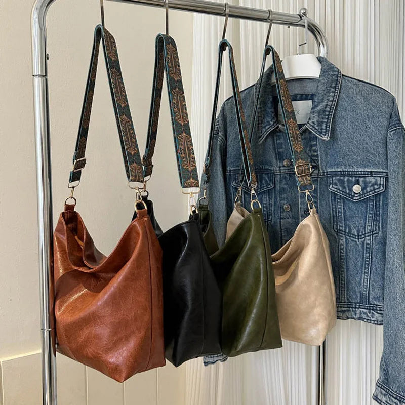 Borsa a tracolla in pelle con fascino vintage di Chelsey