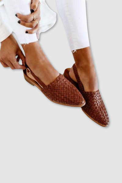 Sorea | Eleganza e Comfort negli Slingback Intrecciati